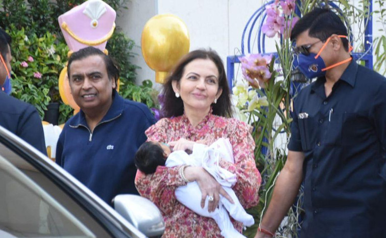 Isha Ambani twins birthday celebration Photos8