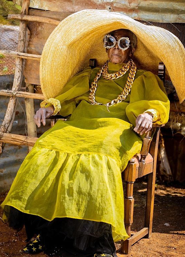 Zambia 85 Year Old Grandmother Became A Fashion Icon8