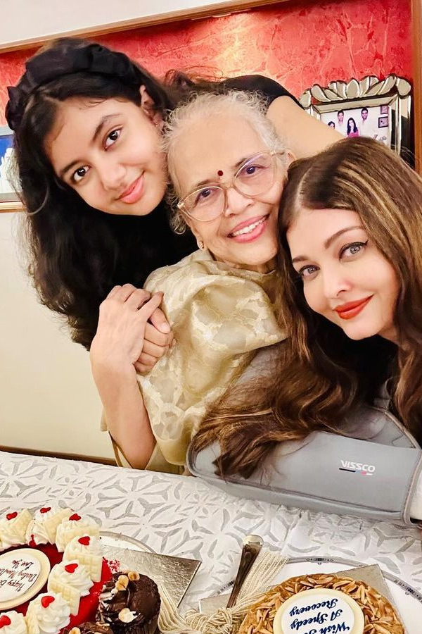 Aishwarya Rai Bachchan Daughter Aaradhya Birthday Special Photos7