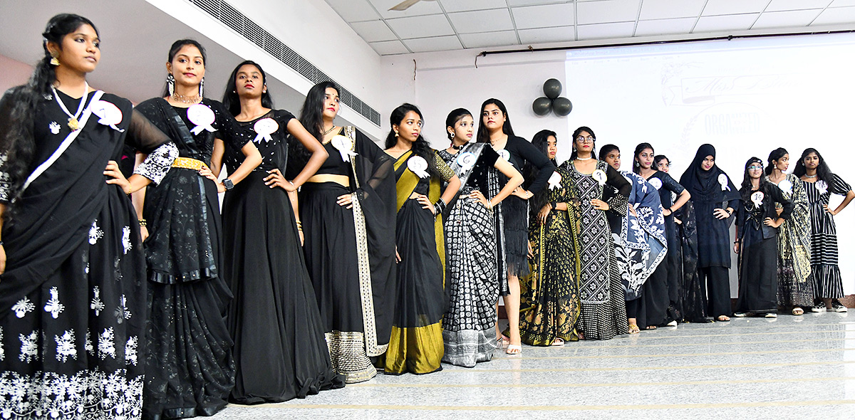 Maris Stella College Students Miss Black Fashion Show Photo Gallery6