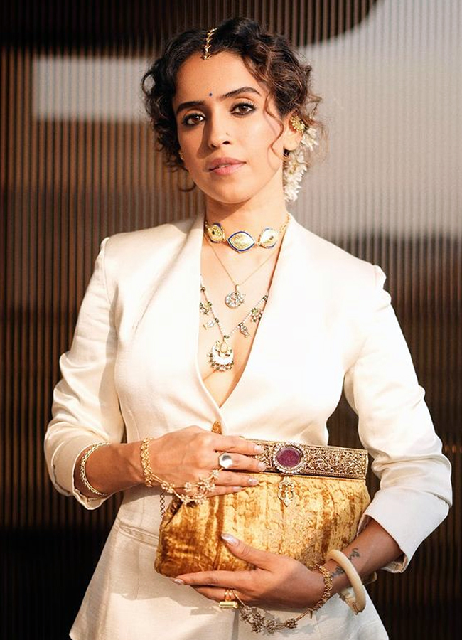 Sanya Malhotra White And Gold Kasavu Saree Skirt With A Blazer4