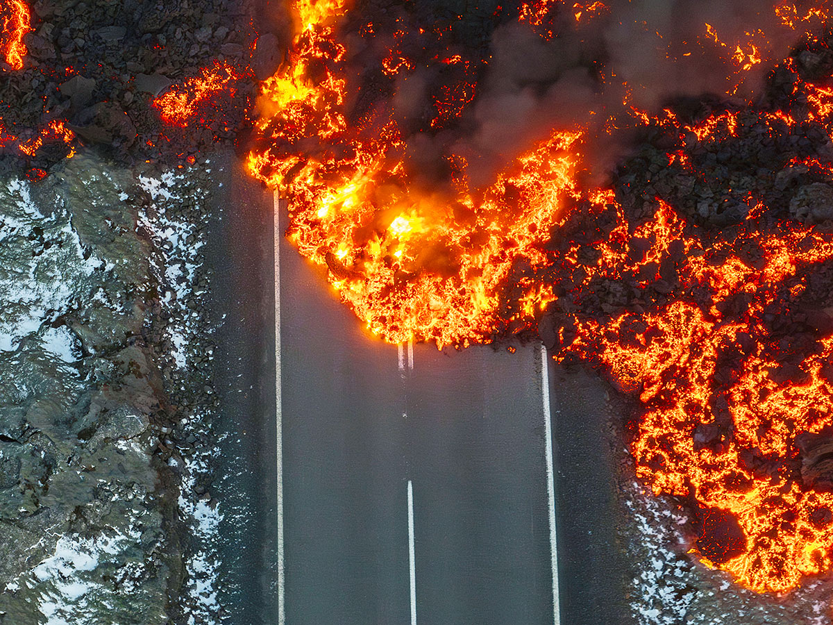 volcanic eruption that started on the Reykjanes Peninsula in Iceland12