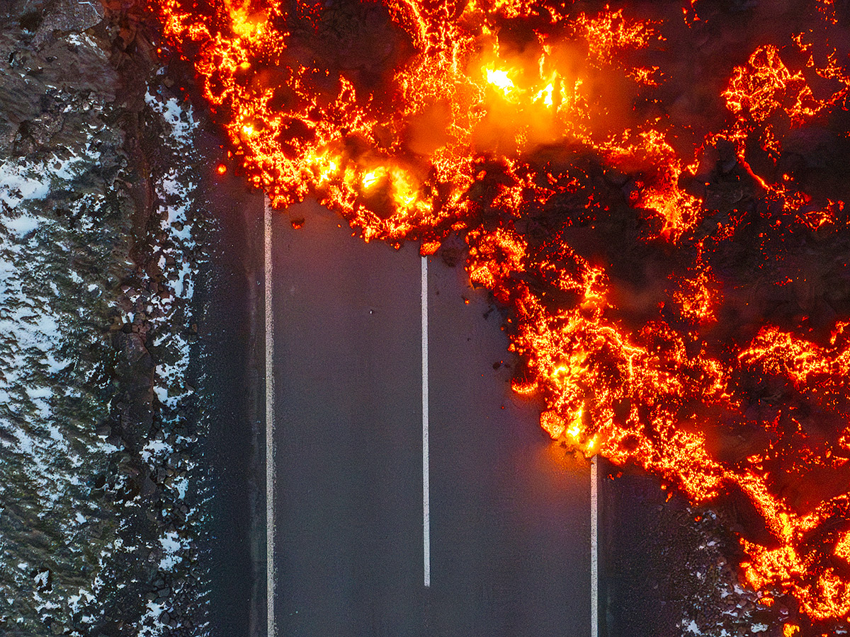 volcanic eruption that started on the Reykjanes Peninsula in Iceland2