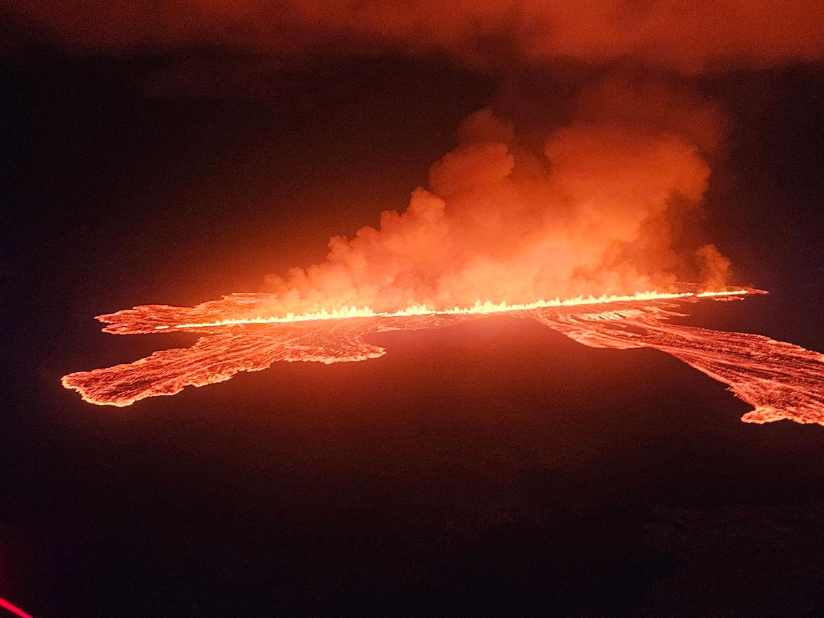 volcanic eruption that started on the Reykjanes Peninsula in Iceland22