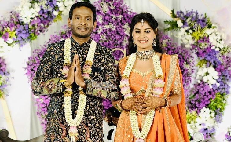 Bigg Boss Sonia Akula Gets Engaged To Her Boyfriend Yash Veeragoni Photos11