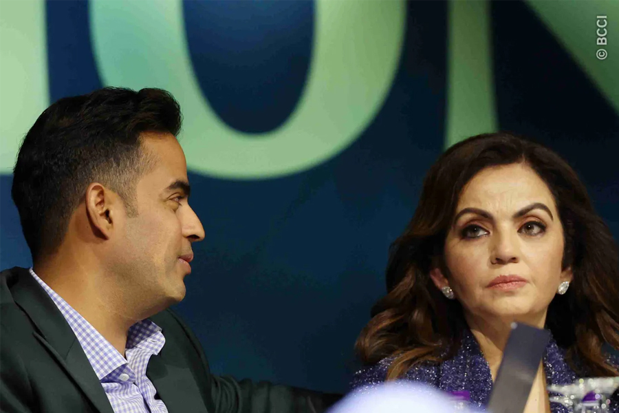 Nita Ambani to Preity Zinta, boss ladies at IPL Auction 2025 Looks in stylish suits Photos4