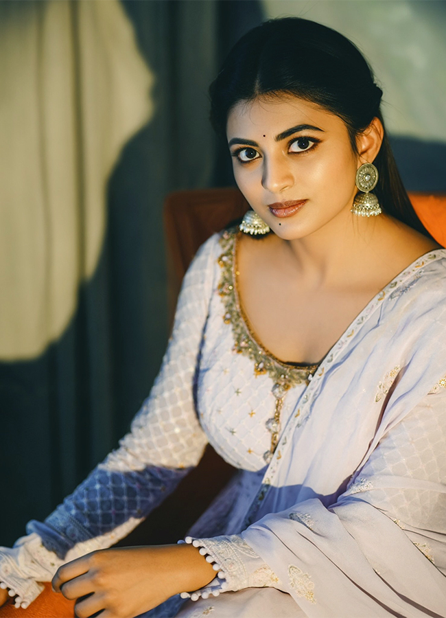 Actress Anandhi Latest Photos20