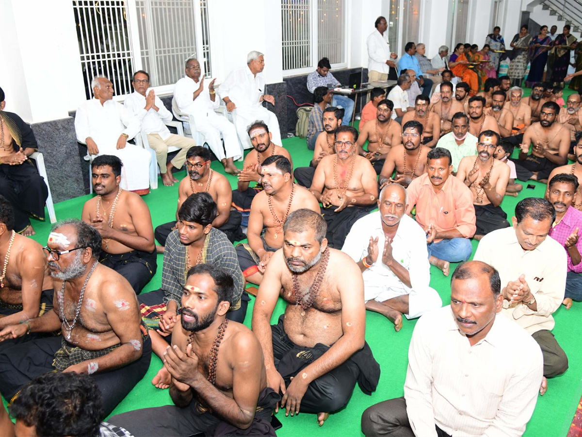 Ayyappa Swamy Padi Pooja At Kadapa Photos13