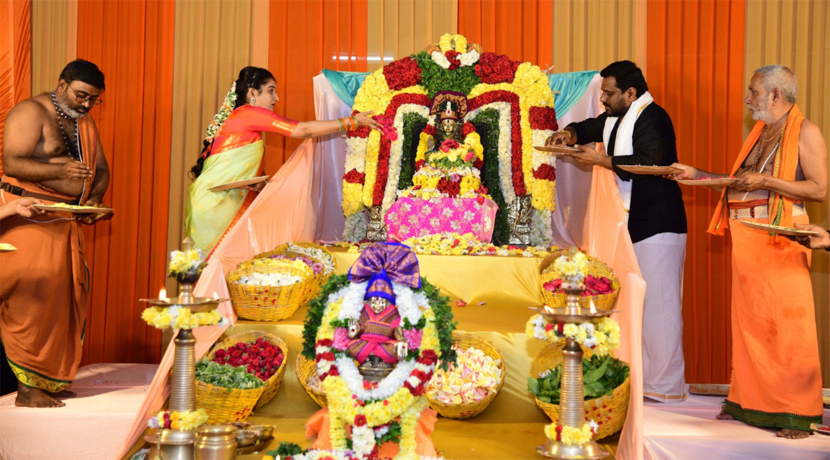 Ayyappa Swamy Padi Pooja At Kadapa Photos7