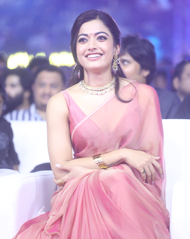 Rashmika Mandanna And Sreeleela in Pushpa 2: The Rule Event Photos15