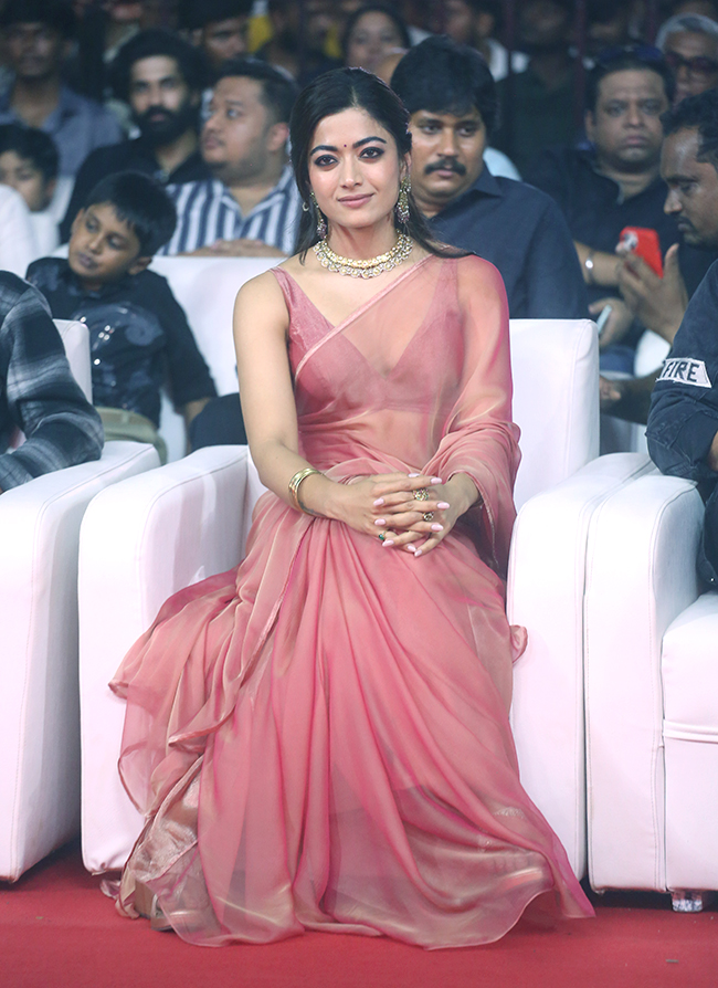 Rashmika Mandanna And Sreeleela in Pushpa 2: The Rule Event Photos27