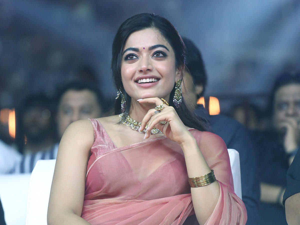 Rashmika Mandanna And Sreeleela in Pushpa 2: The Rule Event Photos4