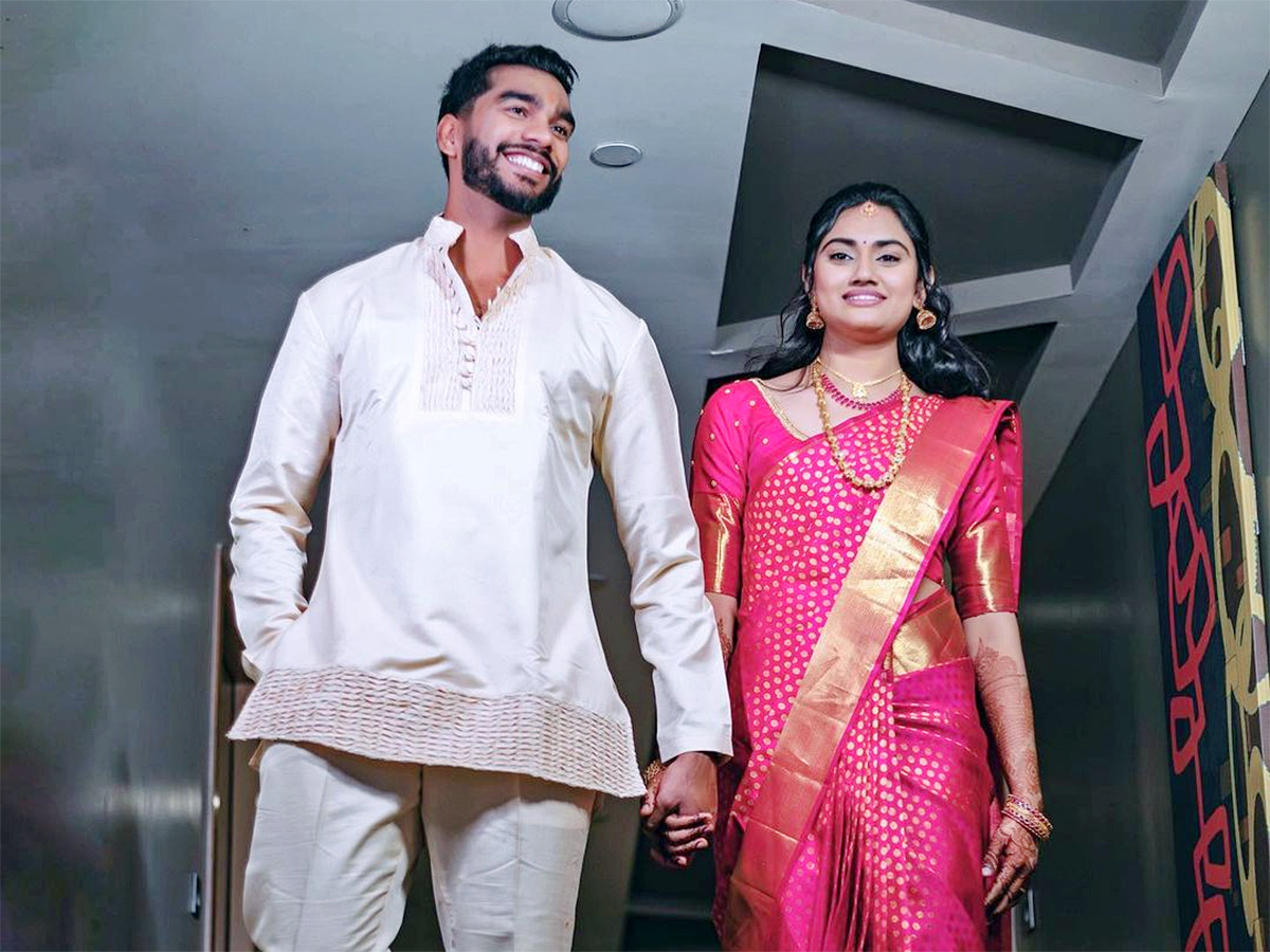 IPL 2025 KKR Player Venkatesh Iyer Beautiful wife Shruti Ragunathan16