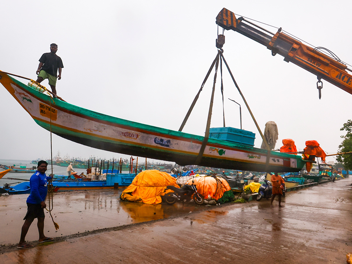 LIVE Updates : Tamil Nadu Rains Fengal Cyclone Photos20