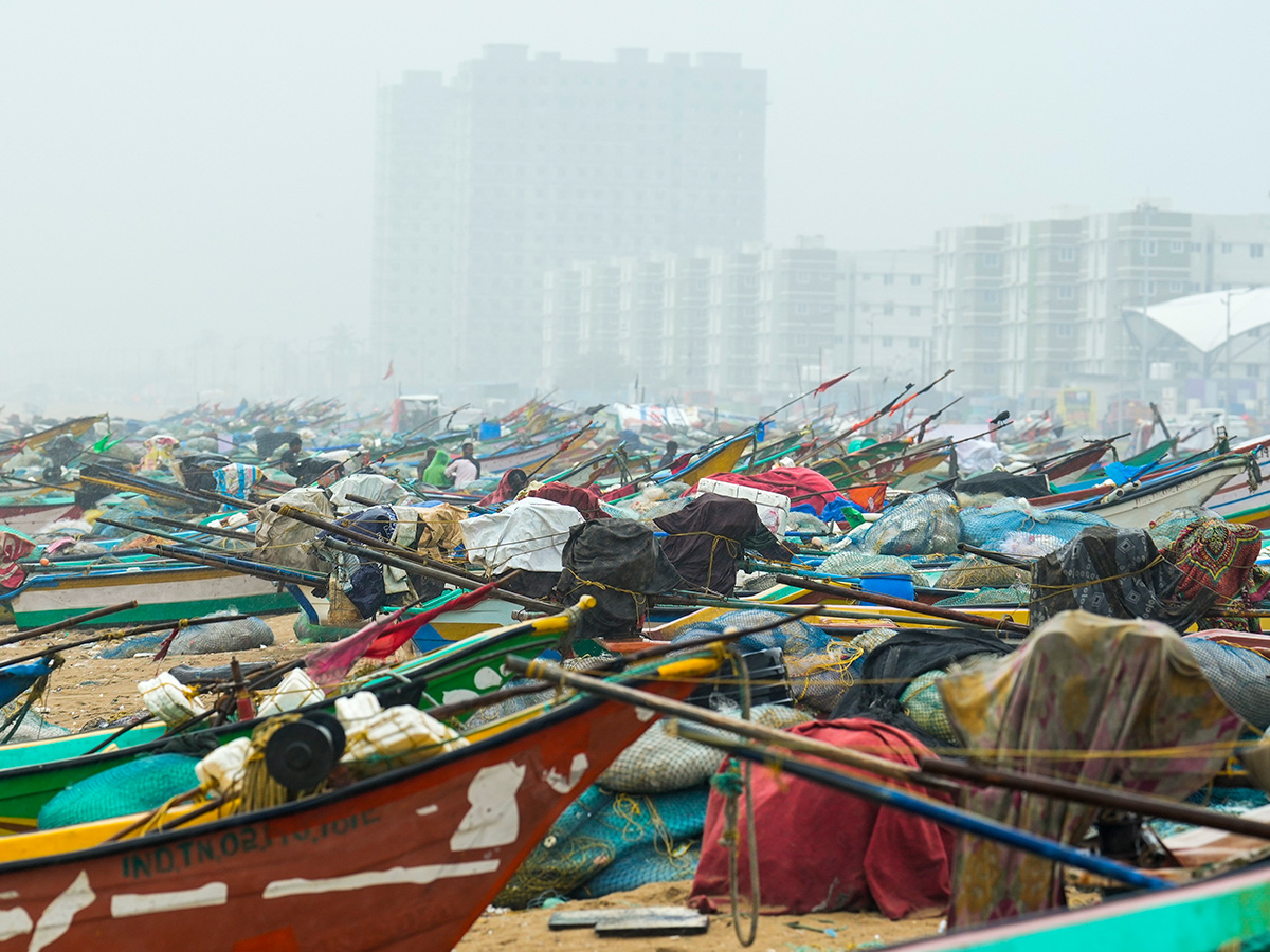 LIVE Updates : Tamil Nadu Rains Fengal Cyclone Photos21