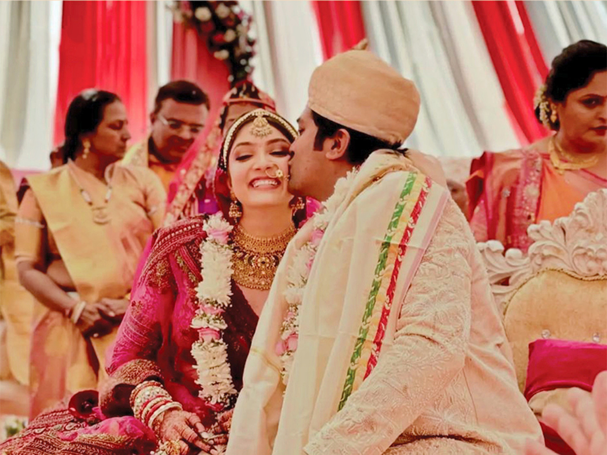 Puja Joshi and Malhar Thakar gets married: Photos4