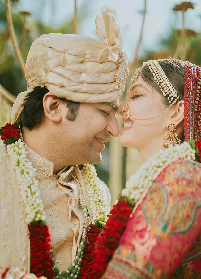 Puja Joshi and Malhar Thakar gets married: Photos6