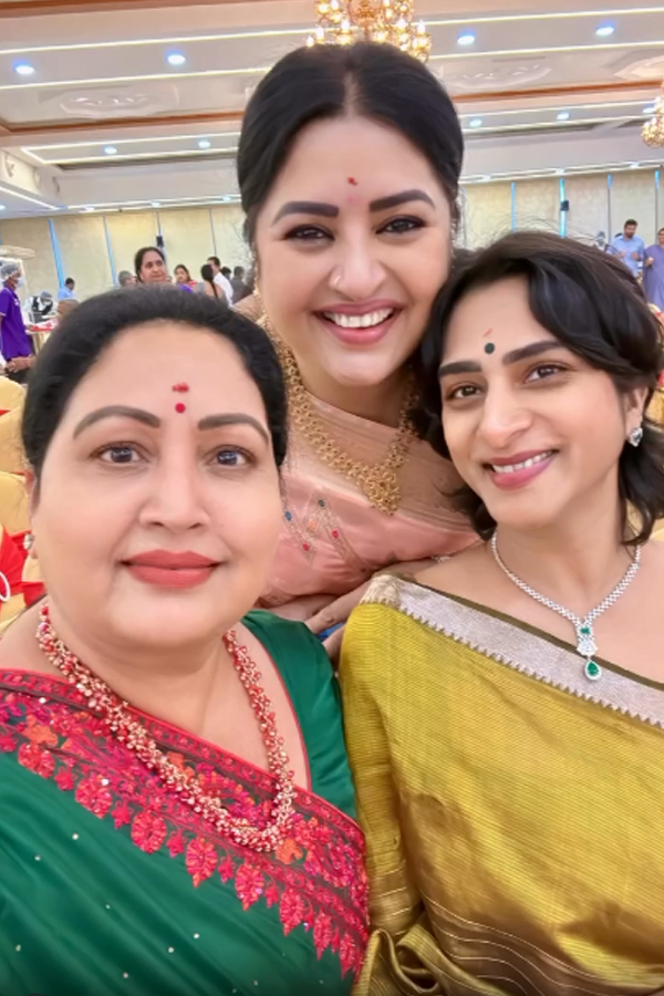 Tollywood Celebrities Attended A Wedding, Photos Goes Viral4