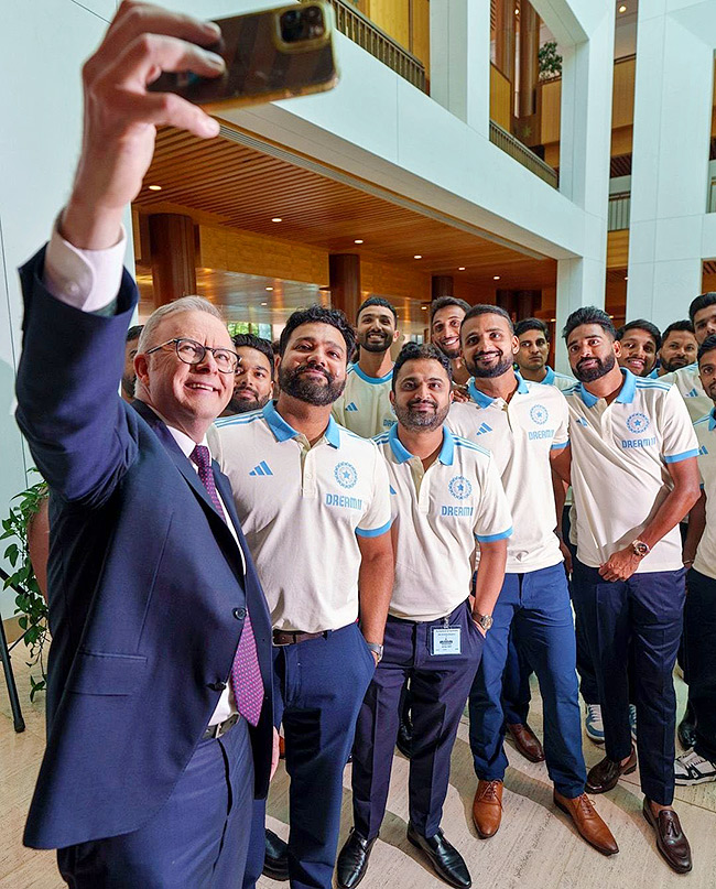 Indian cricket team during a reception at Parliament House in Canberra3