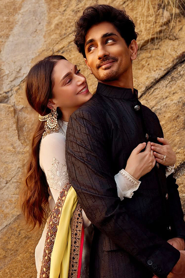 Aditi Rao Hydari and Siddharth share unseen pics from their pre-wedding photoshoot Photos10