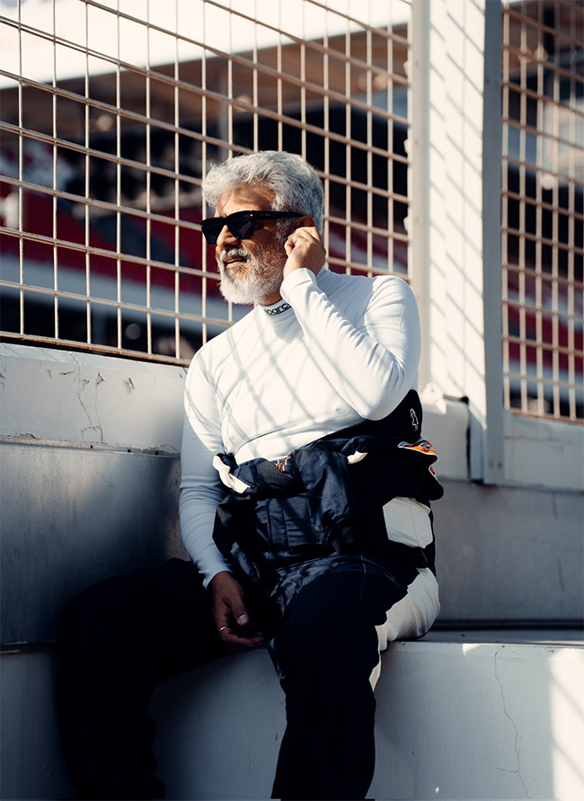 Ajith Kumar Poses with His Race Car At Barcelona F1 Circuit15