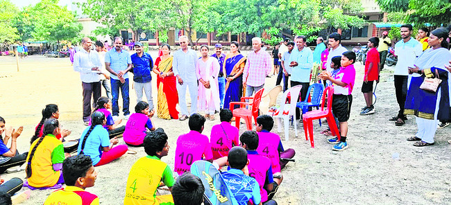 బాల్‌బ్యాడ్మింటన్‌ జిల్లా జట్లు ఎంపిక 1