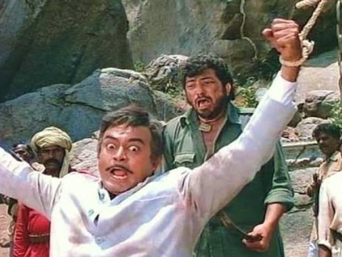 indias most watched film sholay16