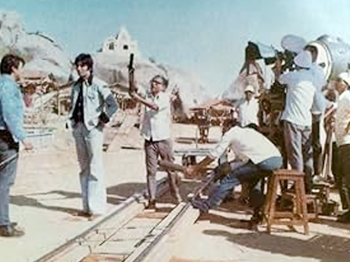 indias most watched film sholay13