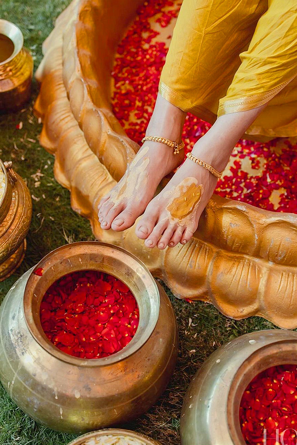 Sobhita  Dhulipala Shares haldi ceremony Photos On Social Media3