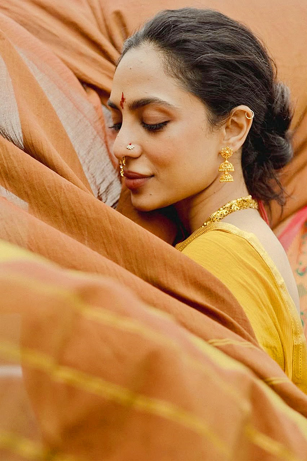 Sobhita  Dhulipala Shares haldi ceremony Photos On Social Media4