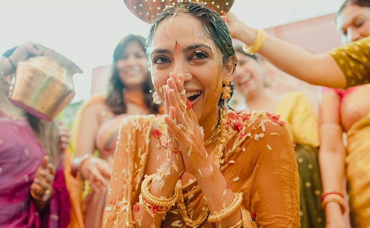 Sobhita  Dhulipala Shares haldi ceremony Photos On Social Media8