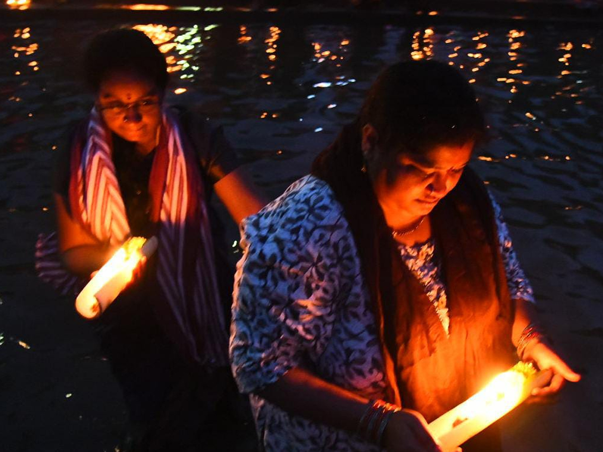 Devotees Rush At Vijayawada Punnami Ghat To Offer Karthika Masam Prayers18