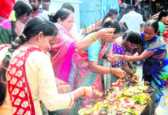 వైభవంగా కార్తీక దీపోత్సవం 5