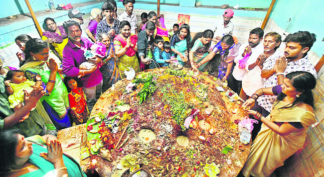 భక్తిశ్రద్ధలతో నాగుల చవితి2