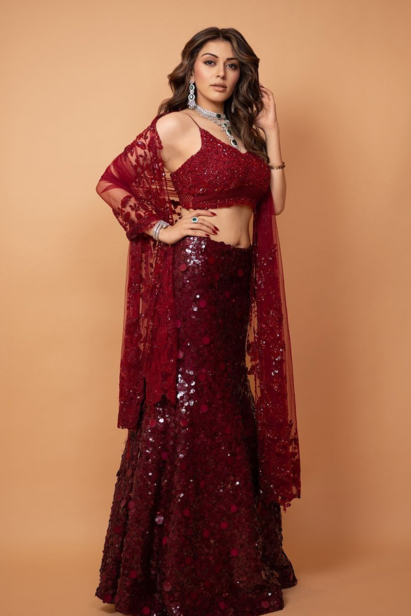 Actress Hansika Motwani Looks Gorgeous In Maroon Ghagra11