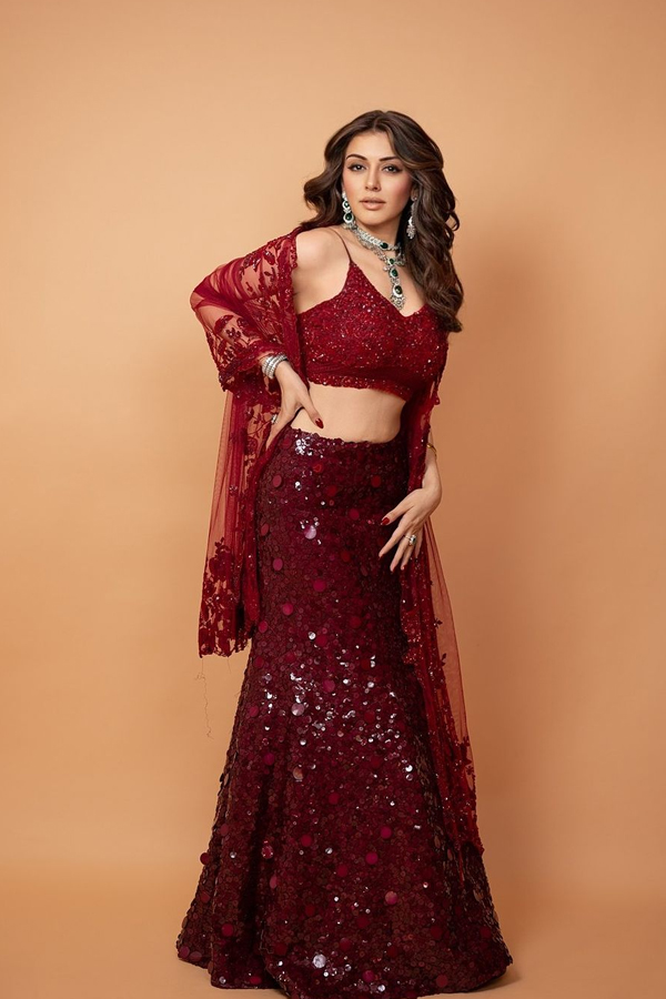 Actress Hansika Motwani Looks Gorgeous In Maroon Ghagra12