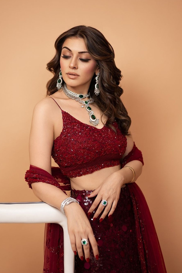 Actress Hansika Motwani Looks Gorgeous In Maroon Ghagra5