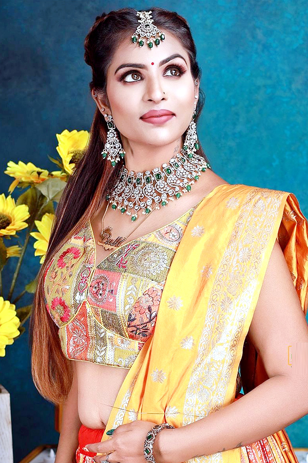 Hemalatha Reddy was crowned as Glammonn Mrs. India 2024 in Malaysia8