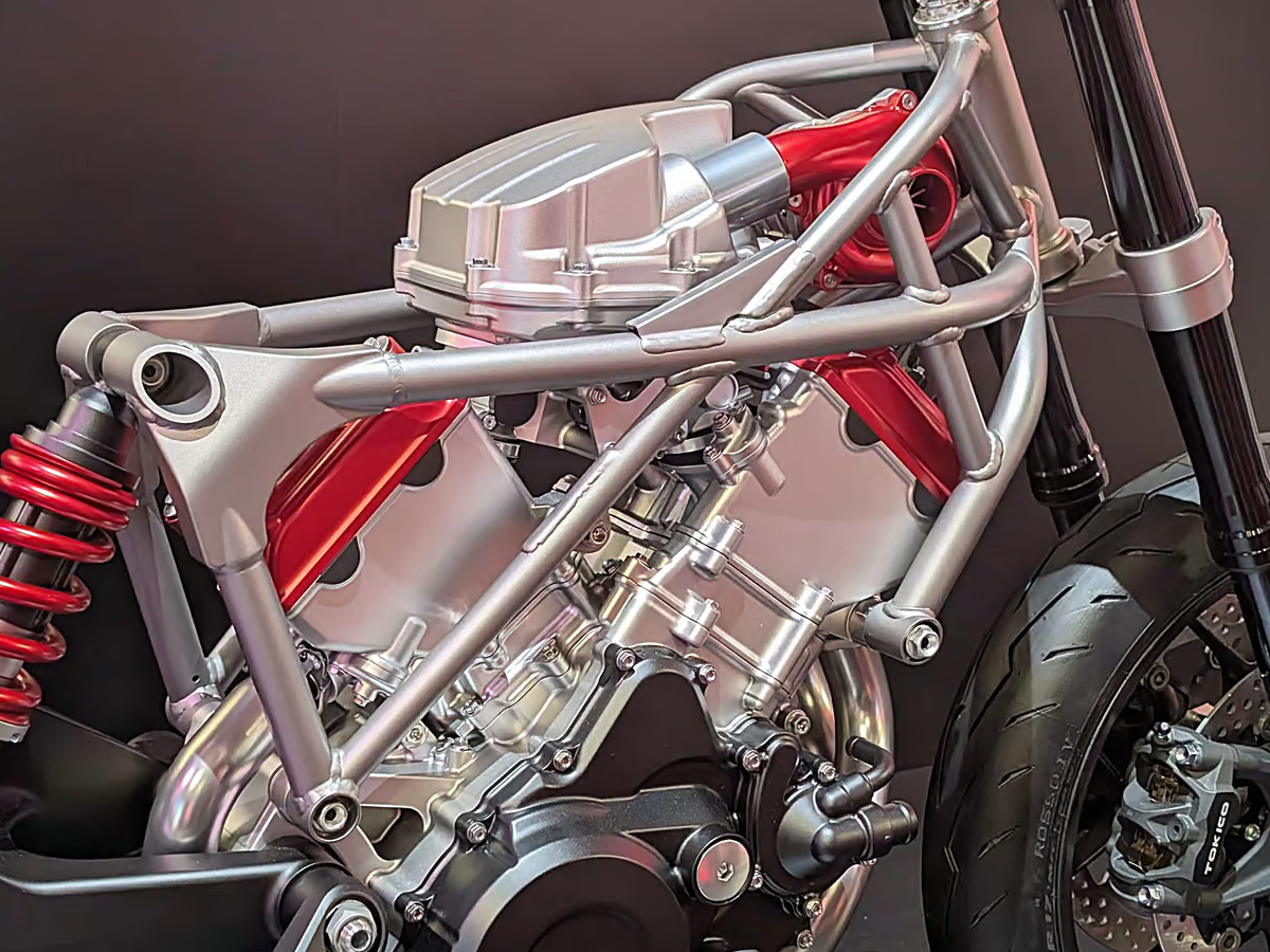 Honda dropped V3 combustion engine at EICMA with electric supercharger9