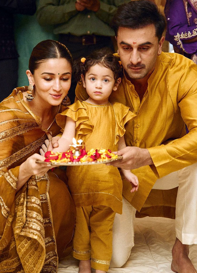 Bollywood Star Couple Alia Bhatt-Ranbir Kapoor's Daughter Raha 2nd Birthday Bash9