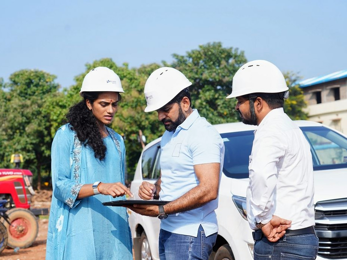 PV Sindhu started Puja for Badminton Academy in Visakhapatnam3