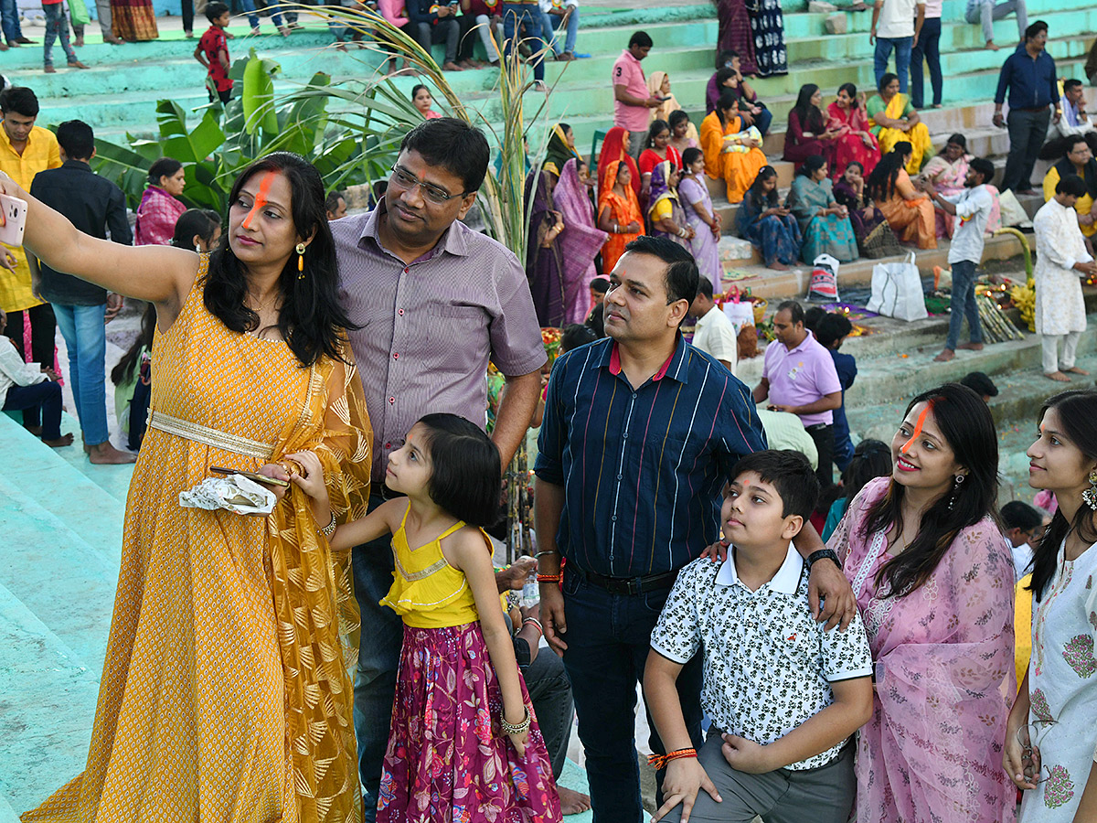 Necklace Road: Chhath Puja 2024 with Devotees at Bathukamma Ghat13