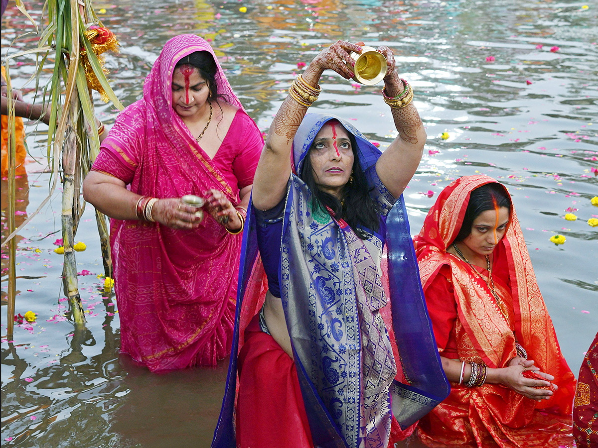 Necklace Road: Chhath Puja 2024 with Devotees at Bathukamma Ghat5