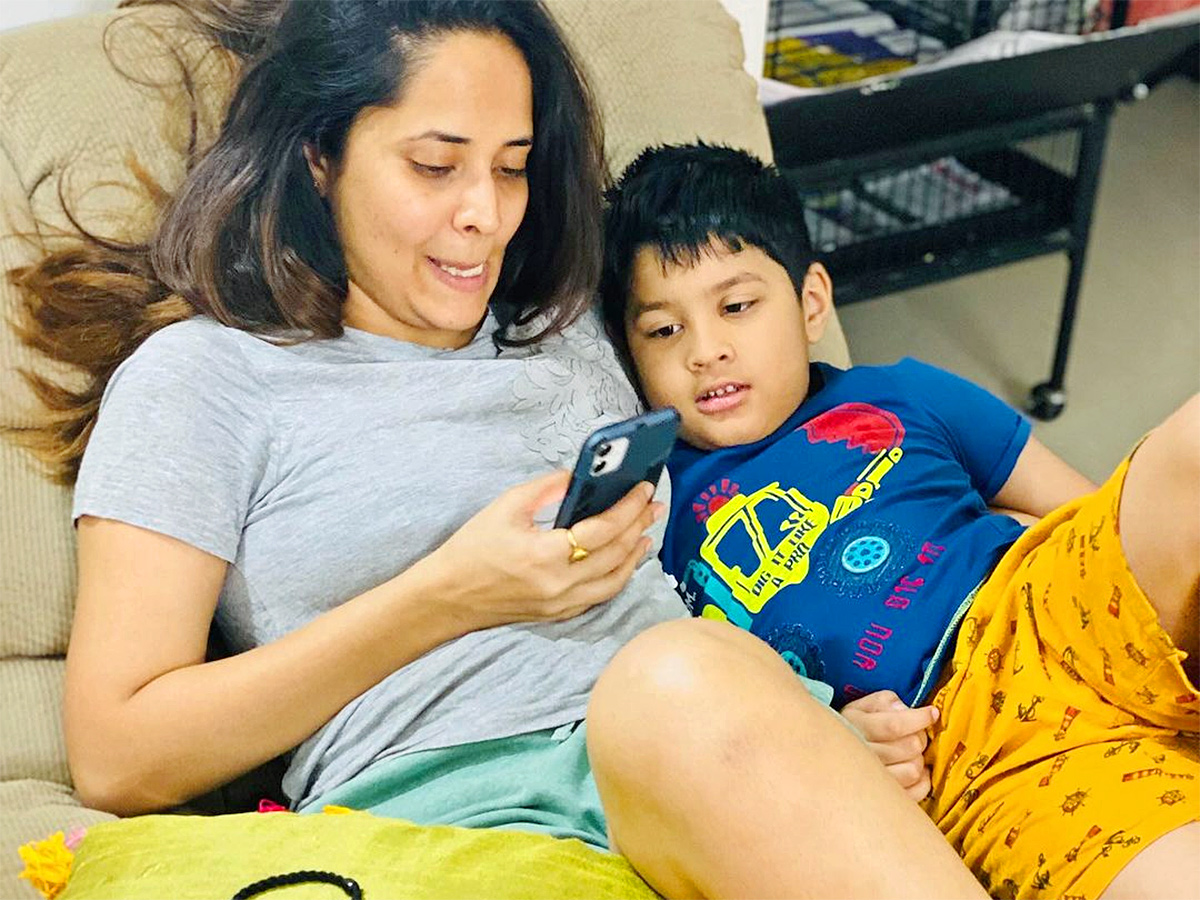 actress anasuya bharadwaj son birthday viral photos11