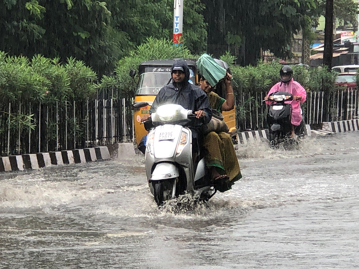 weather update : heavy rain in tirupati12