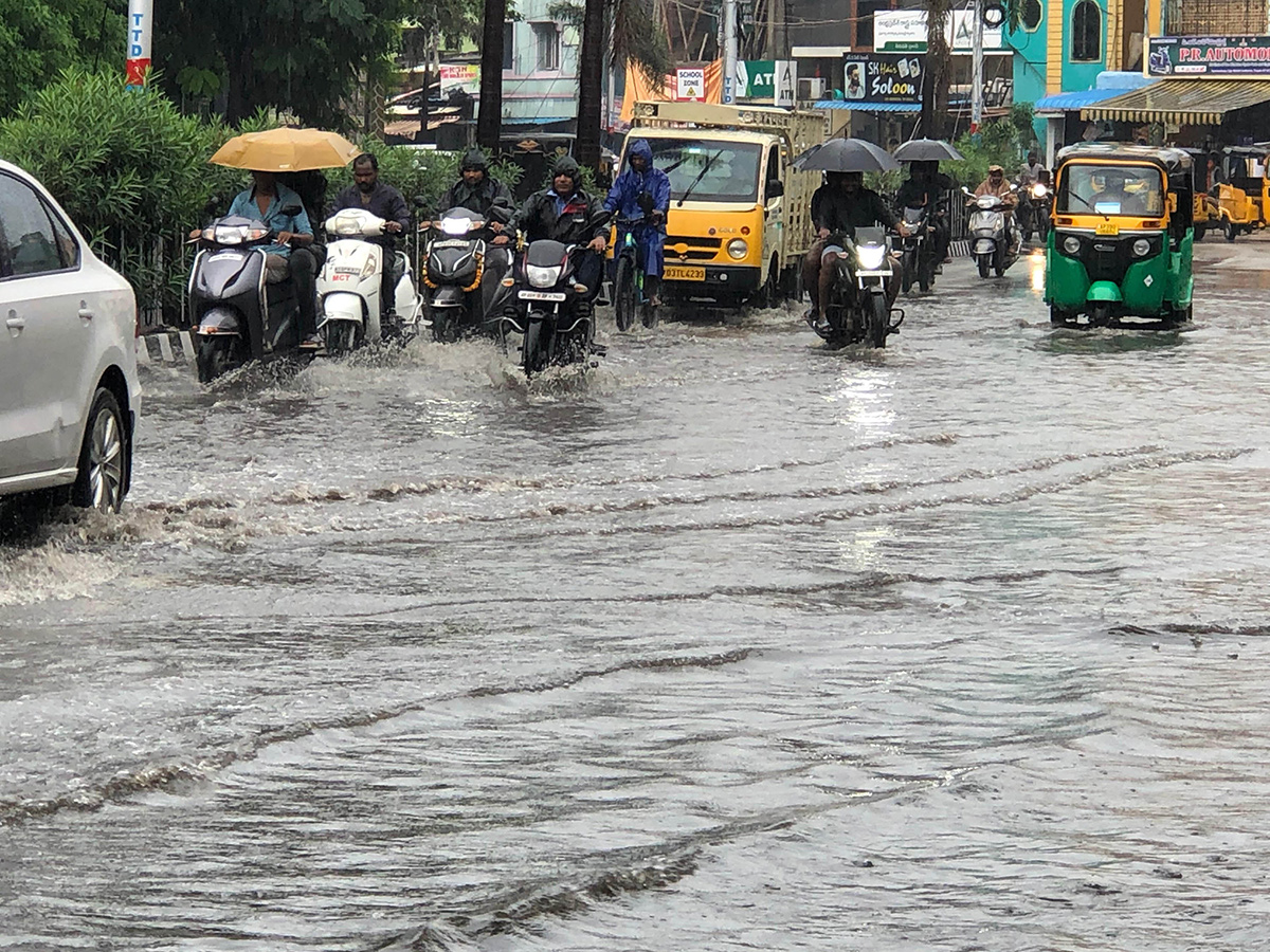 weather update : heavy rain in tirupati15