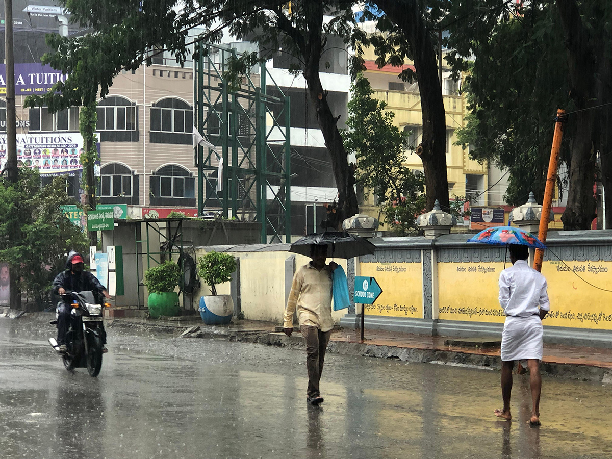 weather update : heavy rain in tirupati4