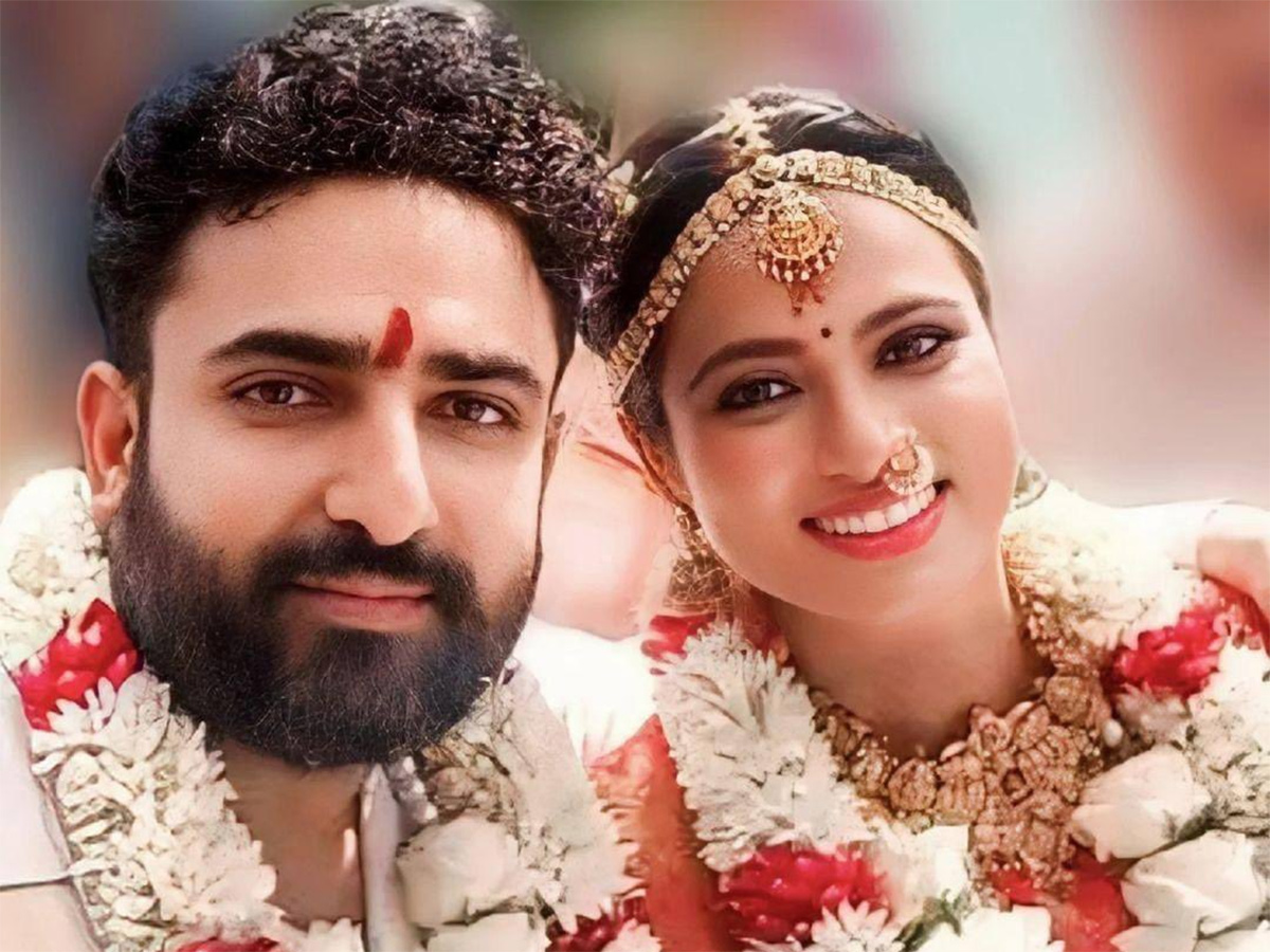 Actress Ramya Pandian Marriage Photos Viral11