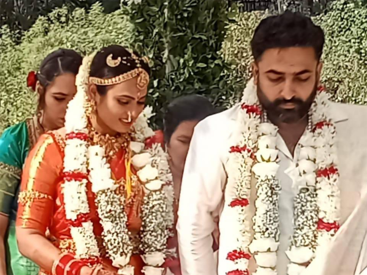 Actress Ramya Pandian Marriage Photos Viral4