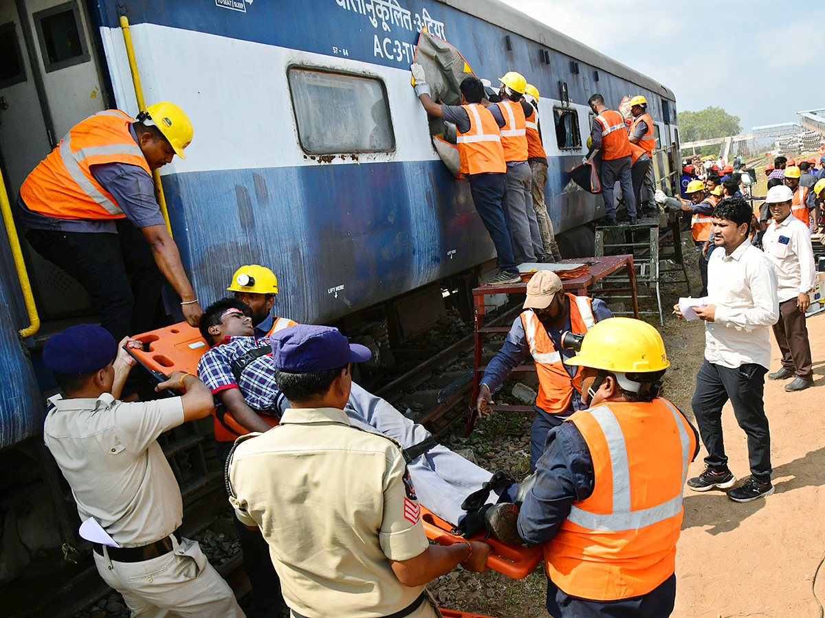 Train accident mock drill at Simhachalam railway station1